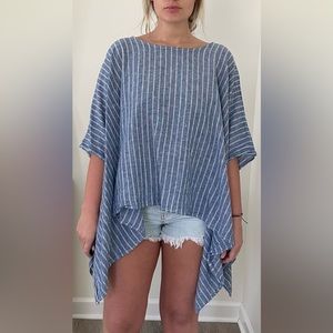 UNIVERSAL THREAD Flowing Top